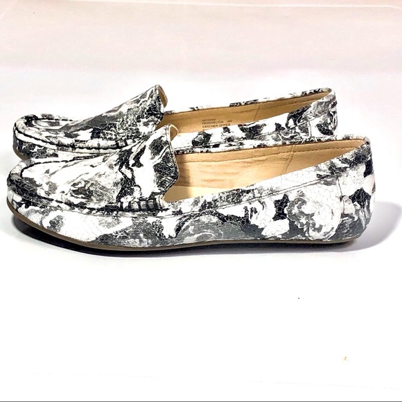 Isaac Mizrahi Loafers - Picture 2 of 5